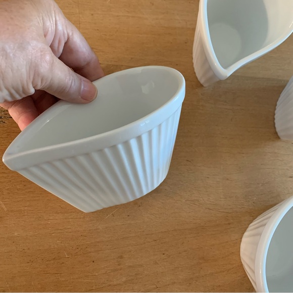 Tear Drop White Ramekin Dishes - set of 4 - Picture 12 of 12